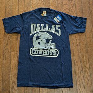 NWT Dallas Cowboys Logo 7 T-Shirt Made in USA - Size M (16.5x27)